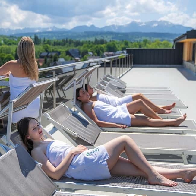 Krakow: Zakopane Tour with Chocholow Hot Baths and Cable Car - Zakopane and Krupówki Street