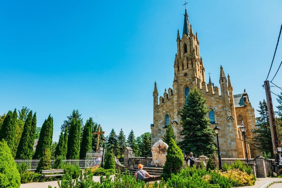Krakow: Zakopane Tour with Thermal Baths, Cable Car & Pickup - Krupówki Street, with time to eat and shop