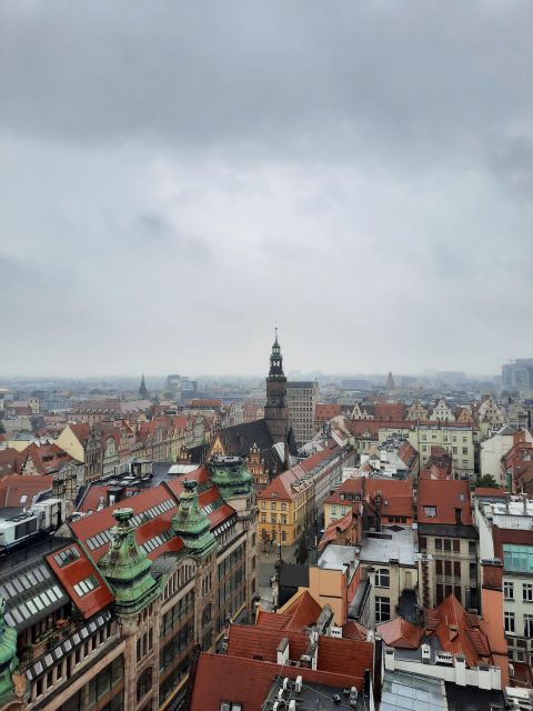 Legends of Old Town 1 Hour Walking Tour in Wroclaw (English) - Plac Solny: a shorter stop with a different mood