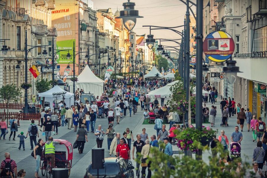 Lodz: Private City Walking Tour - Murals that give Łódź a modern voice