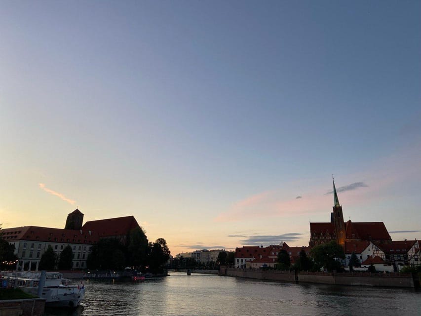 Night tour through Wroclaw - Ending beneath Wroclaw Cathedral