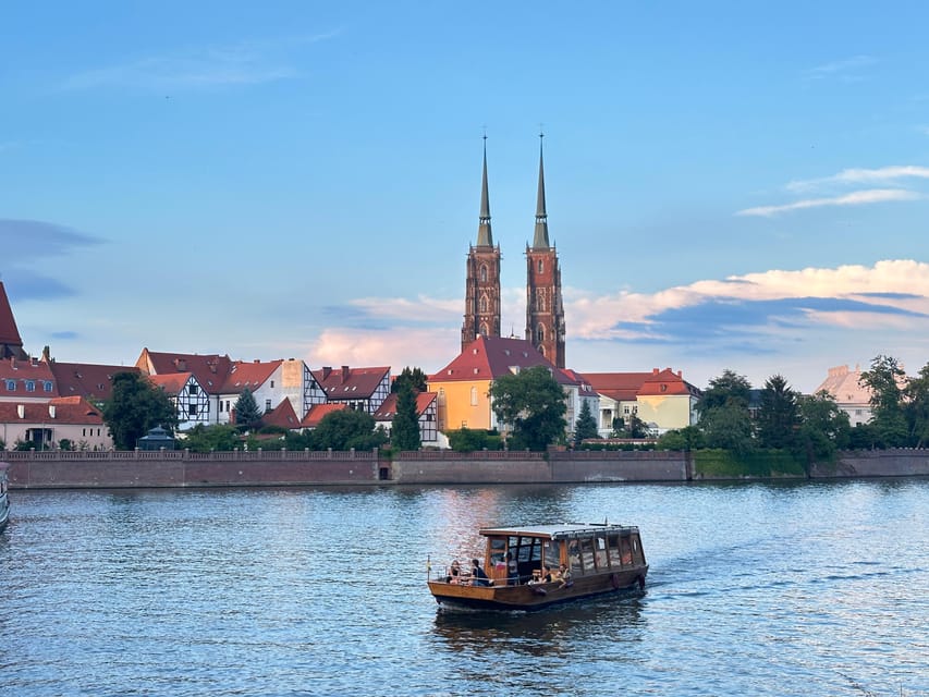 Night tour through Wroclaw - What the $50 price gives you
