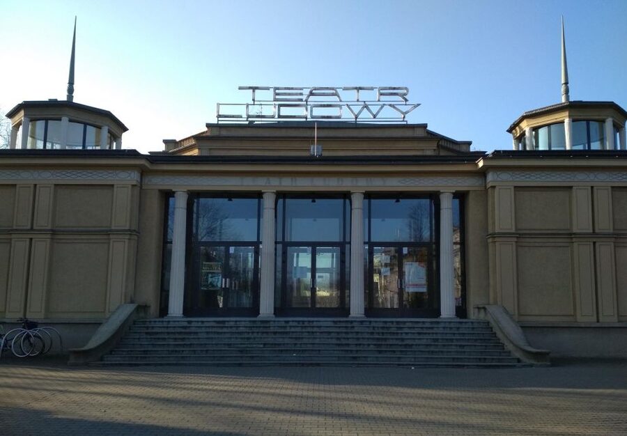 Nowa Huta – a guided tour of a utopian socialist city - Avenue of Roses and the representative face of Nowa Huta