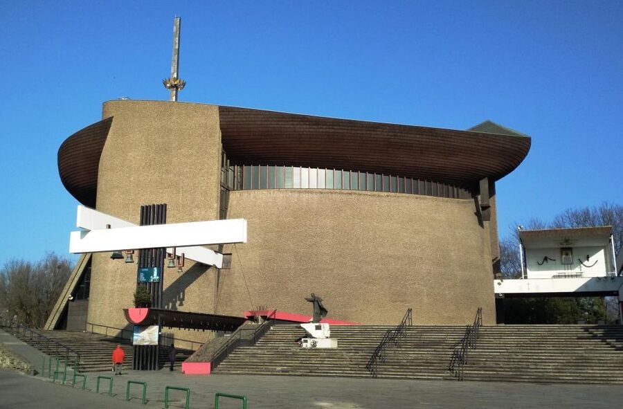 Nowa Huta – a guided tour of a utopian socialist city - The church that challenged a godless city