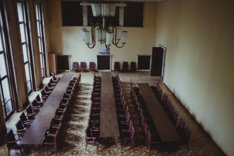Nowa Huta: Steelworks Administration Buildings/Shelters Tour - Who should book this Nowa Huta tour?