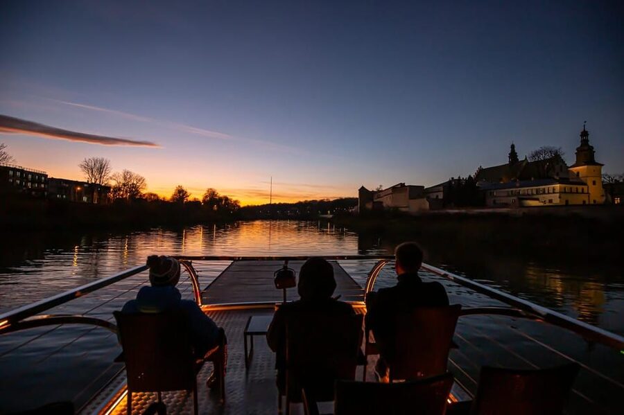 Picturesque Cruise on the Vistula in the Heart of Krakow - What the catamaran adds