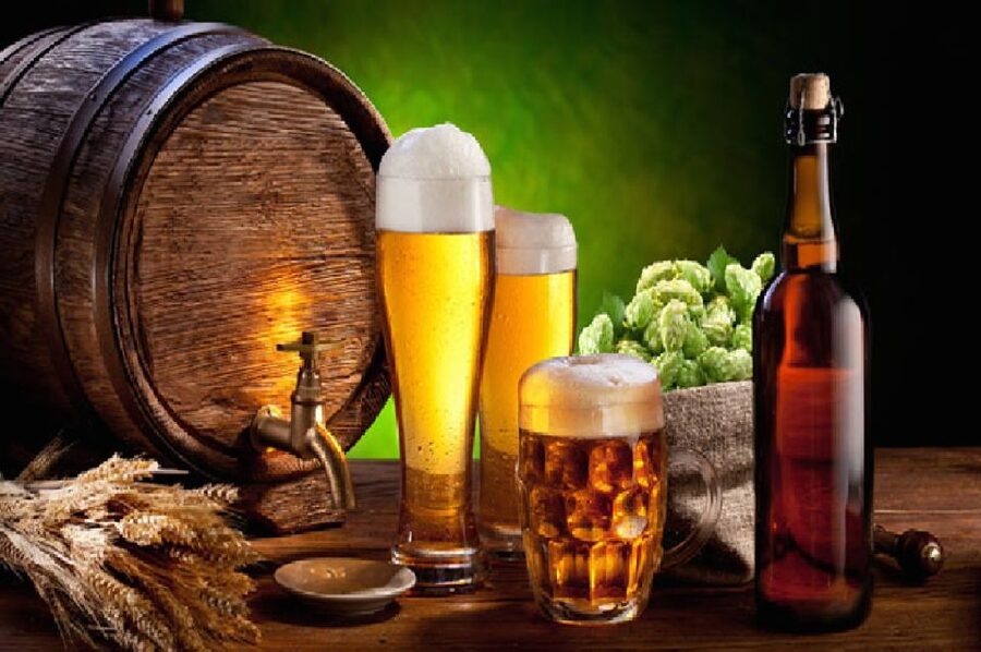 Poznan: City and Brewery Private Walking Tour with Beer - Baroque churches and the Franciscan miniature