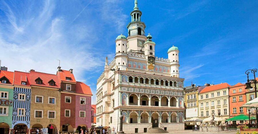 Poznan: Old Town, Srodka District, & Cathedral Private Tour - Key points at a glance
