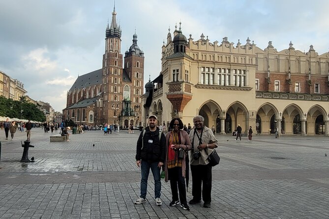 Private Krakow City Tour, Krakow Old Town and Wawel Castle Tour - What $82.24 per person buys you