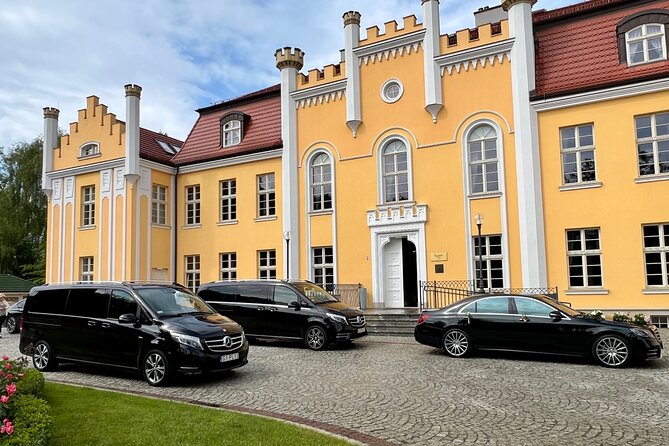 Private Round Trip Transfers from Gdansk Airport (GDN) to Gdansk - Finding your driver at Gdansk Airport