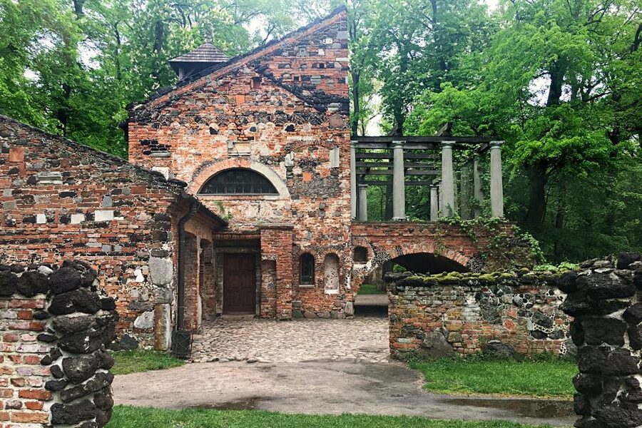 Private Tour From Warsaw: Łowicz Mazovian Countryside - A guide-led day with room for questions