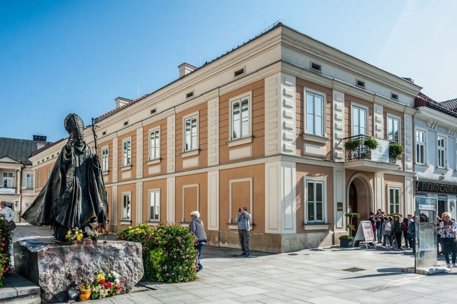 Private Trip to Wadowice: Home Town of John Paul II - Connecting John Paul II with Communist-era Poland