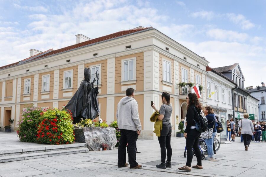 Private Trip to Wadowice: Home Town of John Paul II - Practical details that affect your day