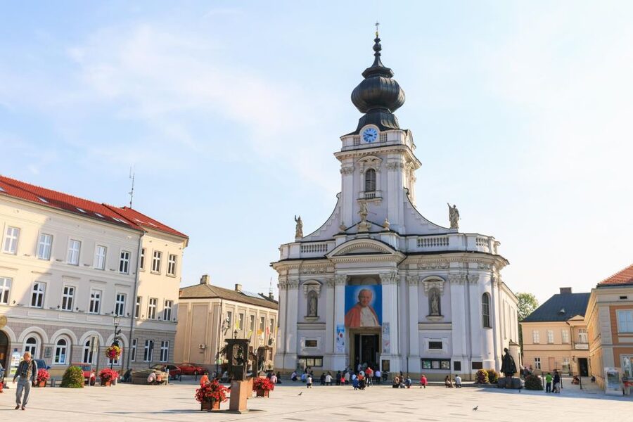 Private Trip to Wadowice: Home Town of John Paul II - Leaving Krakow for a small town