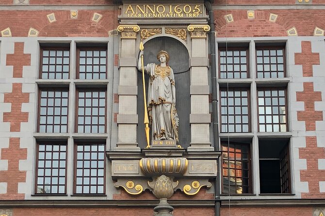 Private Walking Tour of Old Gdańsk with an architect-guide - The church tower option for strong legs