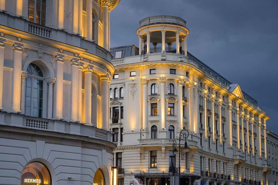 ROYAL & COMMUNIST WARSAW walking tour in English - Adam Mickiewicz and national memory