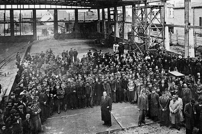 Schindler's Factory in Krakow: Guided Tour & Skip the Line Ticket - What the Schindler Factory Museum really covers