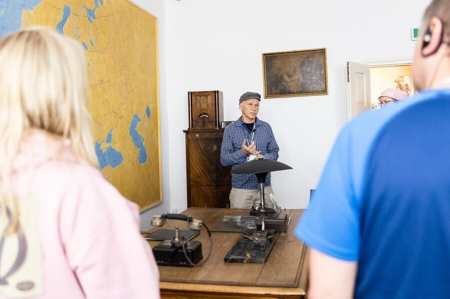 Schindler's Factory Skip-the-line Guided Tour with Options - Should you book Schindler’s Factory with a guide?