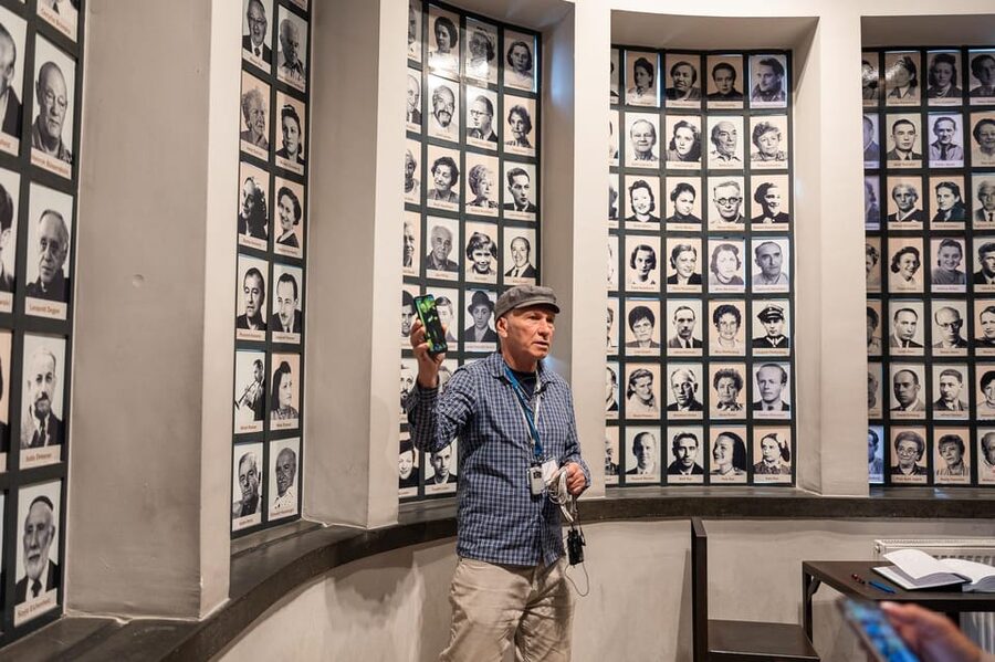Schindler's Factory Skip the Line Ticket & Guided Tour - Why Schindler’s Factory matters in Krakow