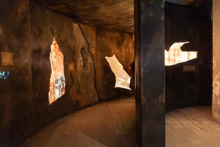 Schindler's Factory Skip the Line Ticket & Guided Tour - Beyond the movie: Krakow under occupation