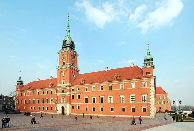Skip-the-Line Warsaw Royal Castle Private Guided Tour - Start Under Sigismund’s Column in Castle Square