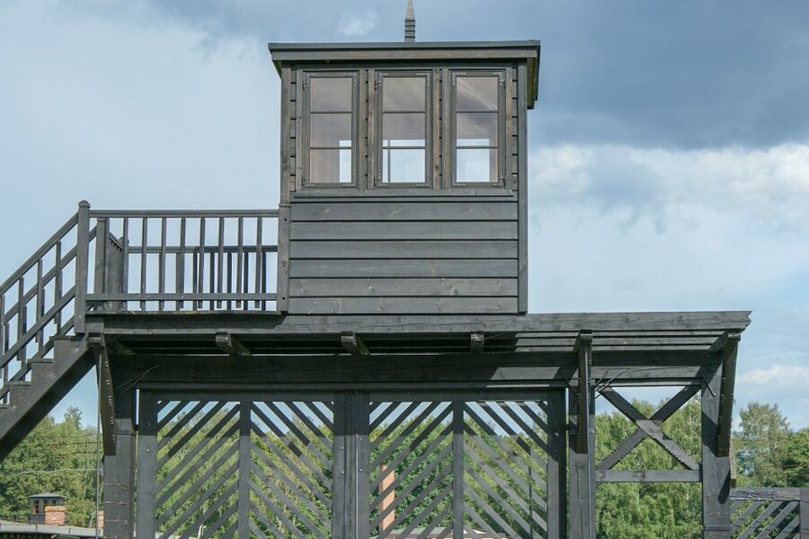 Stutthof Concentration Camp:Guided Tour with Transportation - The Baltic Sea walk after the museum