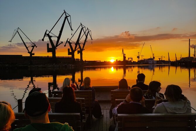 Sunset on the Shipyard and Old Town Evening Cruise - Key points to know before booking
