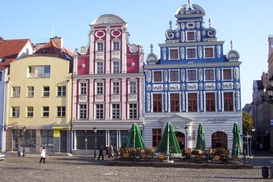 Szczecin: Medieval Old Town Private Walking Tour - Bulwar Piastowski for a wider city view