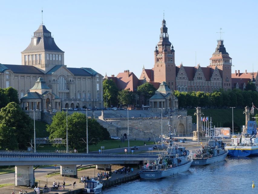 Szczecin: Old Town Highlights Private Walking Tour - Why Szczecin works so well on foot