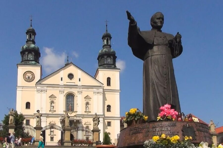 Wadowice, Kalwaria and Lagiewniki: John Paul II Tour - Booking, timing, and flexibility