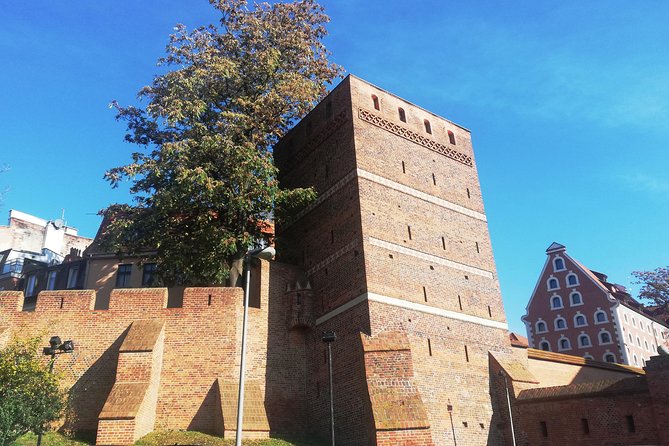Walking Tour of the medieval Toruń - Copernicus House and the city’s Gothic character