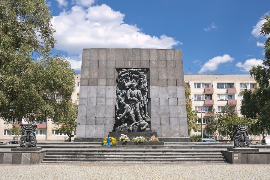 Warsaw: 3-Hour Panoramic City Bus Tour with Pickup - Umschlagplatz and the darkest chapter