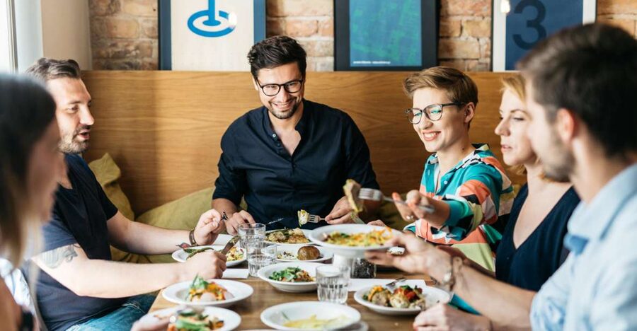 Warsaw: 4-Hour Polish Food Tour - Meeting at the palm tree in central Warsaw