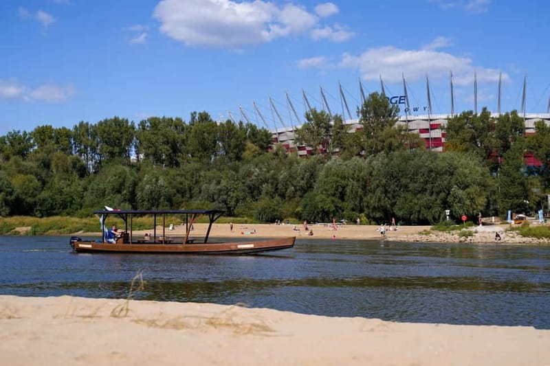 Warsaw: cruise on the Vistula - PGE Narodowy and Poniatówka from the water