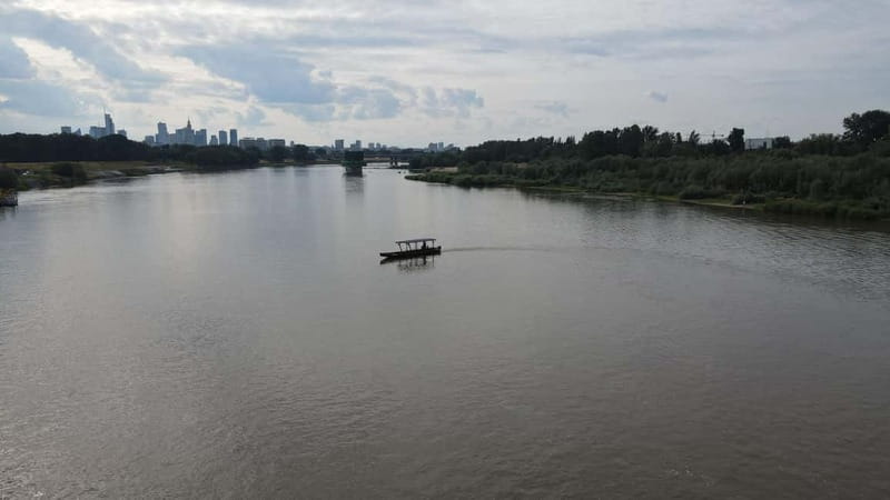 Warsaw: cruise on the Vistula - Bridges, beaches, and the changing city view