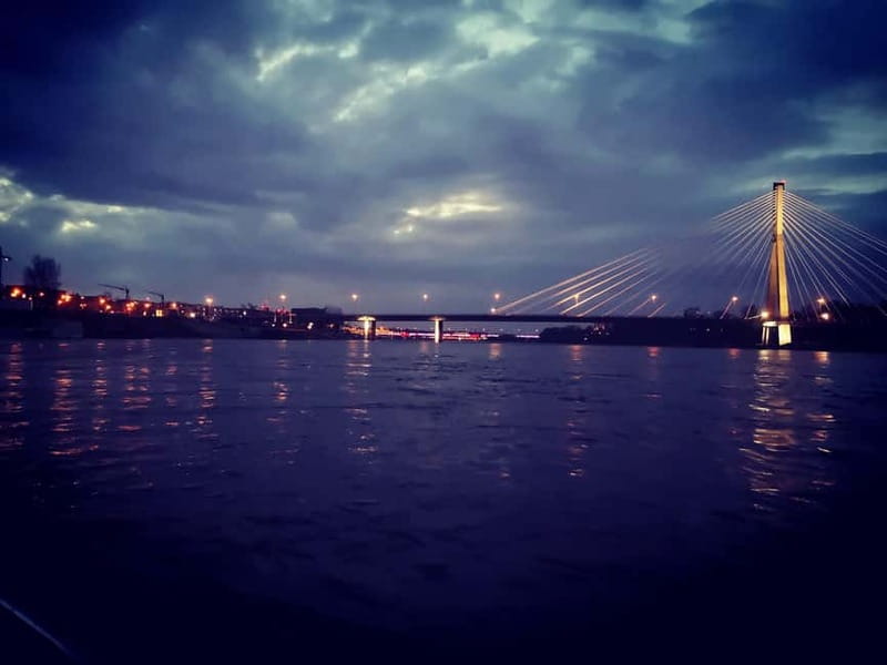 Warsaw: cruise on the Vistula - Old Town and the Royal Castle from the Vistula