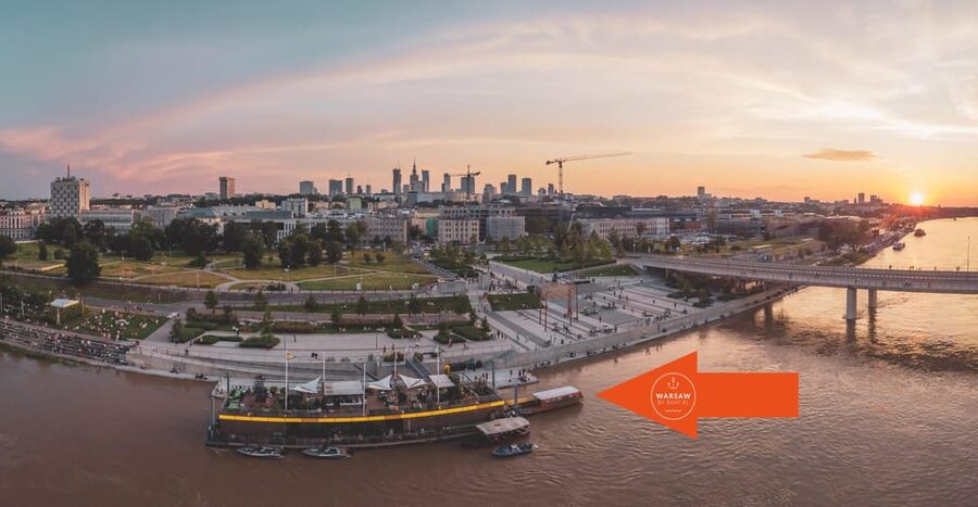 Warsaw: Evening Vistula Cruise with Welcome Drink - What the prosecco adds, and what it does not