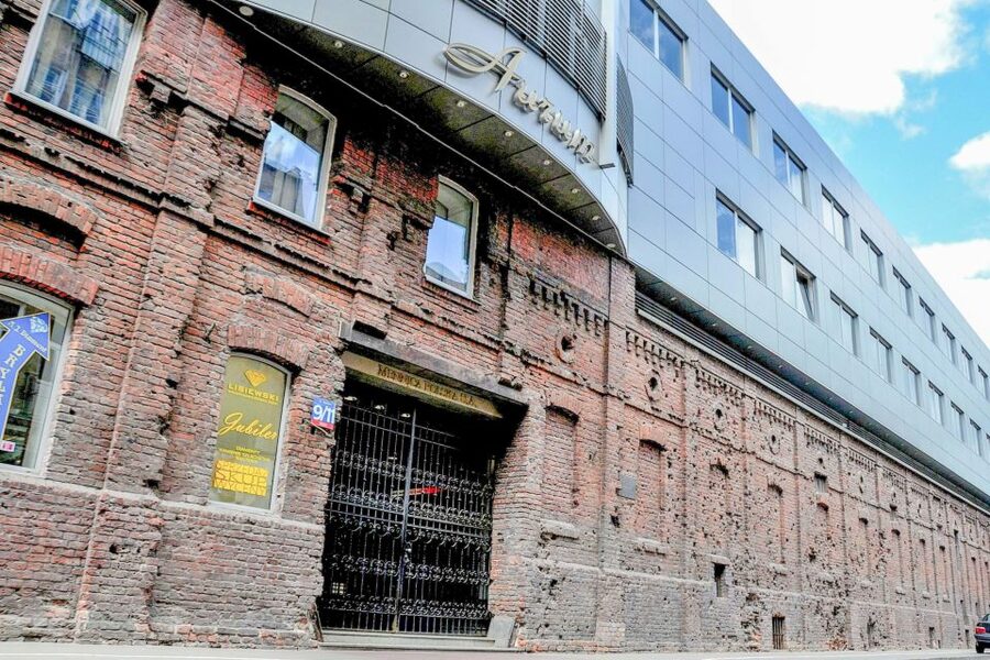 Warsaw: Ghetto, Jewish Cemetery & POLIN Museum Private Tour - What POLIN adds to the 5-hour experience