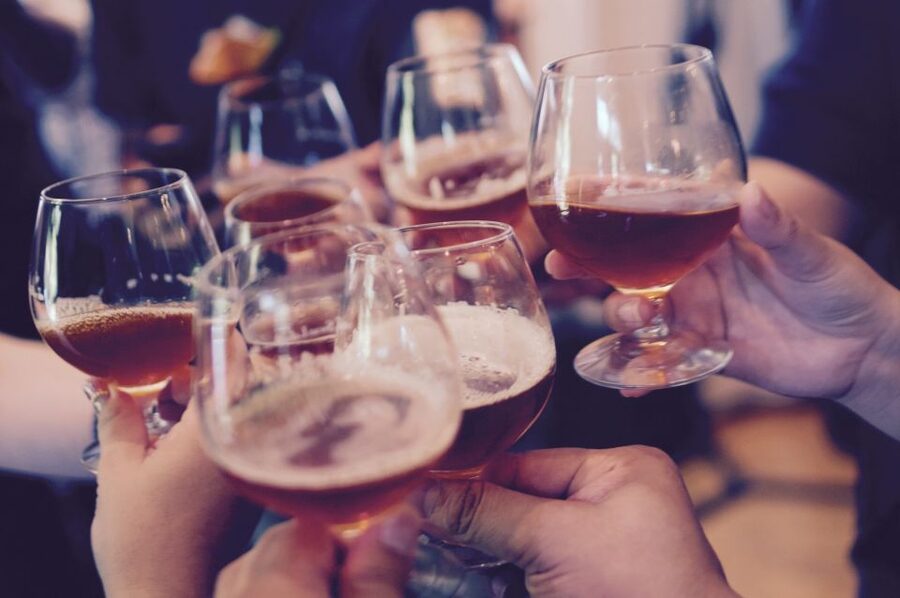 Warsaw: Guided Craft Beer Tour - The middle stops and the value of variety