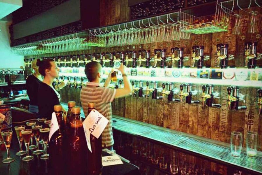 Warsaw: Guided Craft Beer Tour - Guides Julek and Julius set the tone
