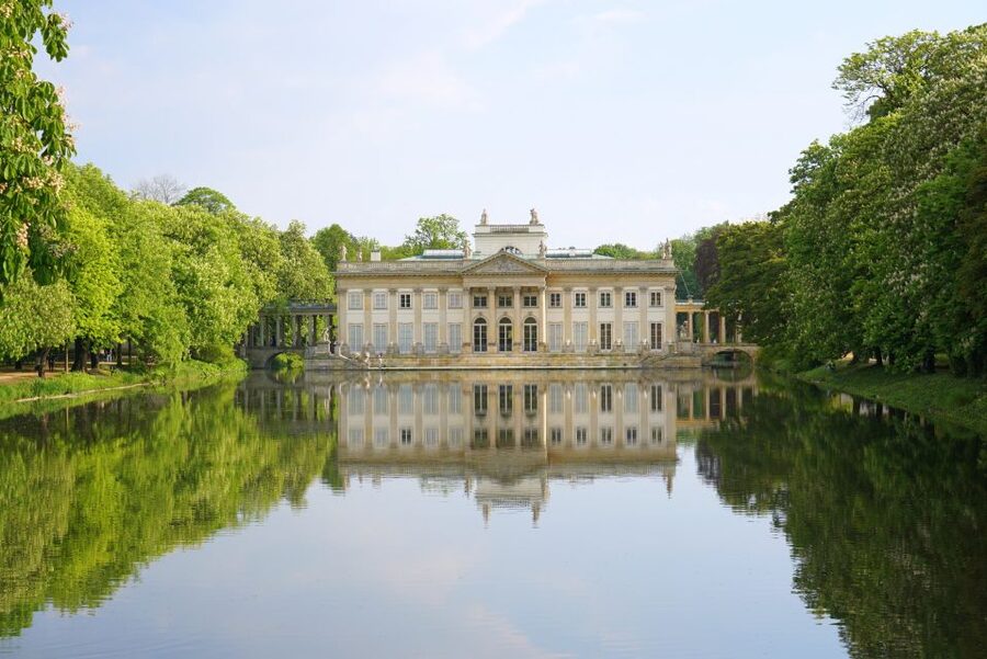 Warsaw: Historic Private Tour in Retro Fiat - Praga, older streets, and a different side of the city