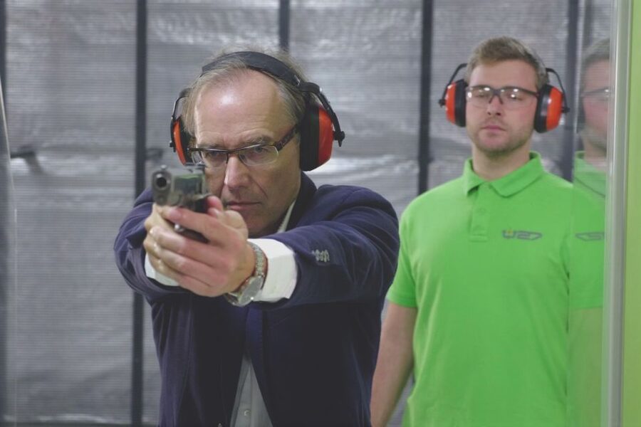 Warsaw: Indoor Shooting Range Experience - What your one-hour visit at U27 is like