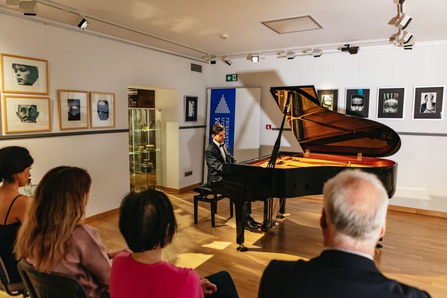 Warsaw: Live Chopin Piano Concert - Chopin in a small Warsaw concert hall