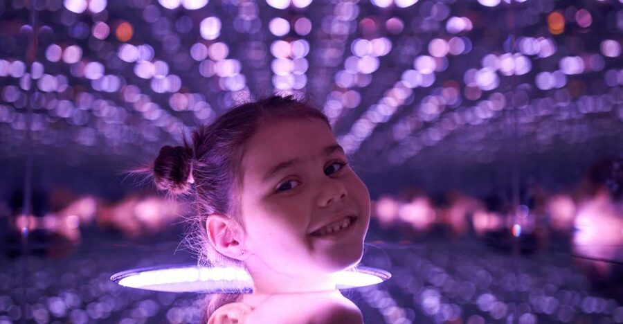 Warsaw: Museum World of Illusion Entry Ticket - Holograms, Physics Tricks, and Photo Stops