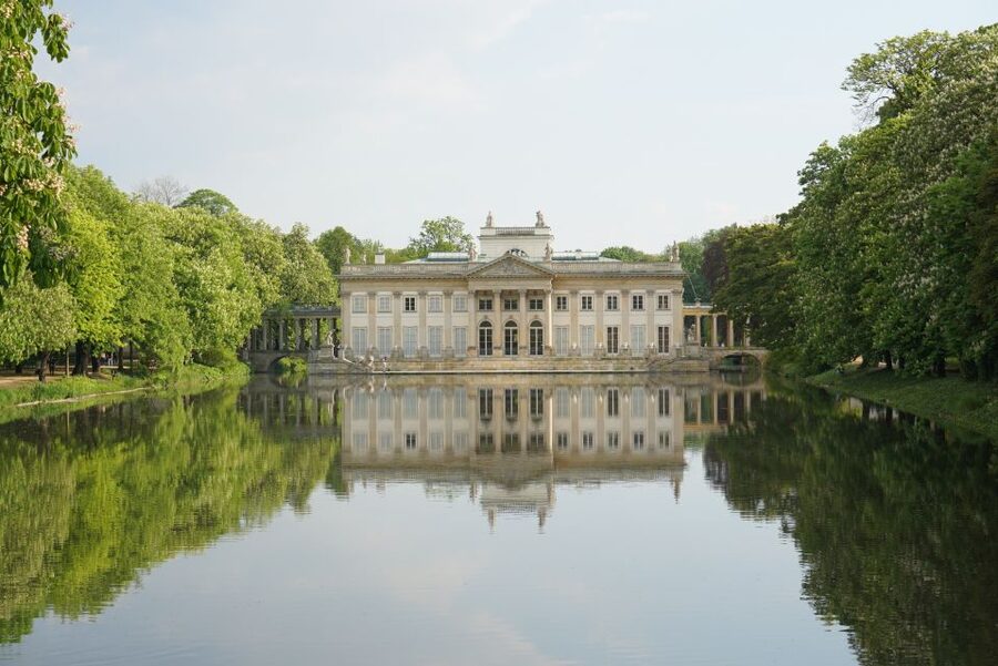 Warsaw Must-Sees: 4-Hour Private Tour by Retro Fiat - Seeing the Palace of Culture and Science in context