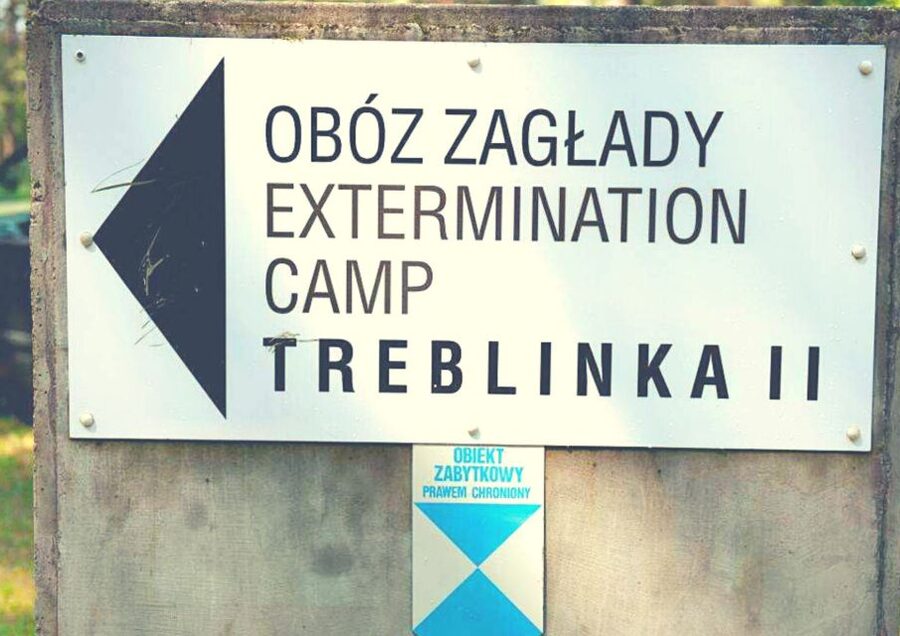 Warsaw: Small-Group Tour to Treblinka Extermination Camp - Lunch at a local restaurant