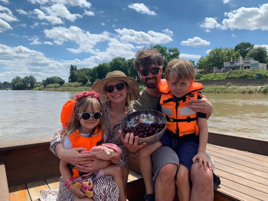 Warsaw: Vistula Cruise - What the Boat Provides for a Comfortable Ride