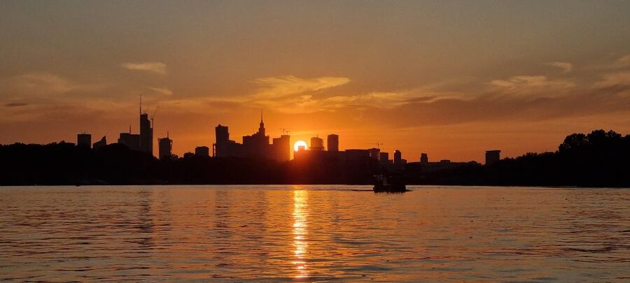 Warsaw: Vistula River Sunset Cruise with Welcome Drink - Why the Vistula gives you a new Warsaw