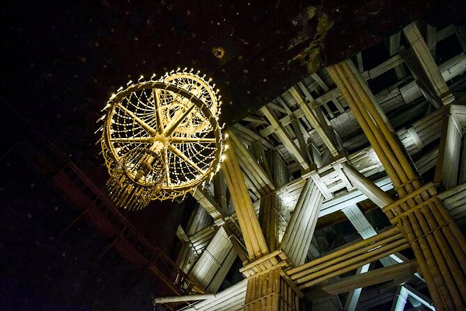 Wieliczka Salt Mine Tour from Krakow: Private Transport + Ticket - The 30-minute ride and arrival at Wieliczka
