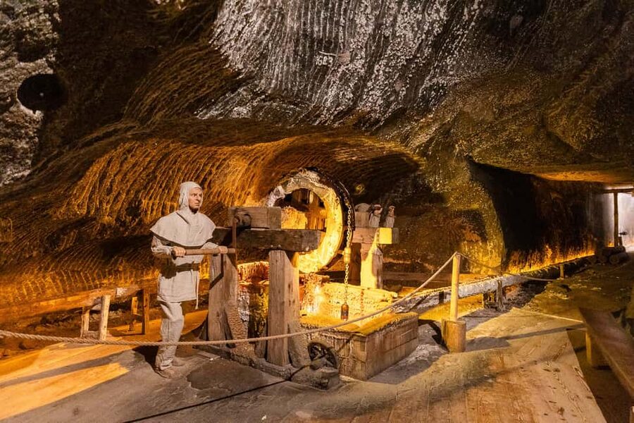 Wieliczka Salt Mine Tour from Kraków – Skip the Line Entry - Should you book the Wieliczka Salt Mine from Kraków?